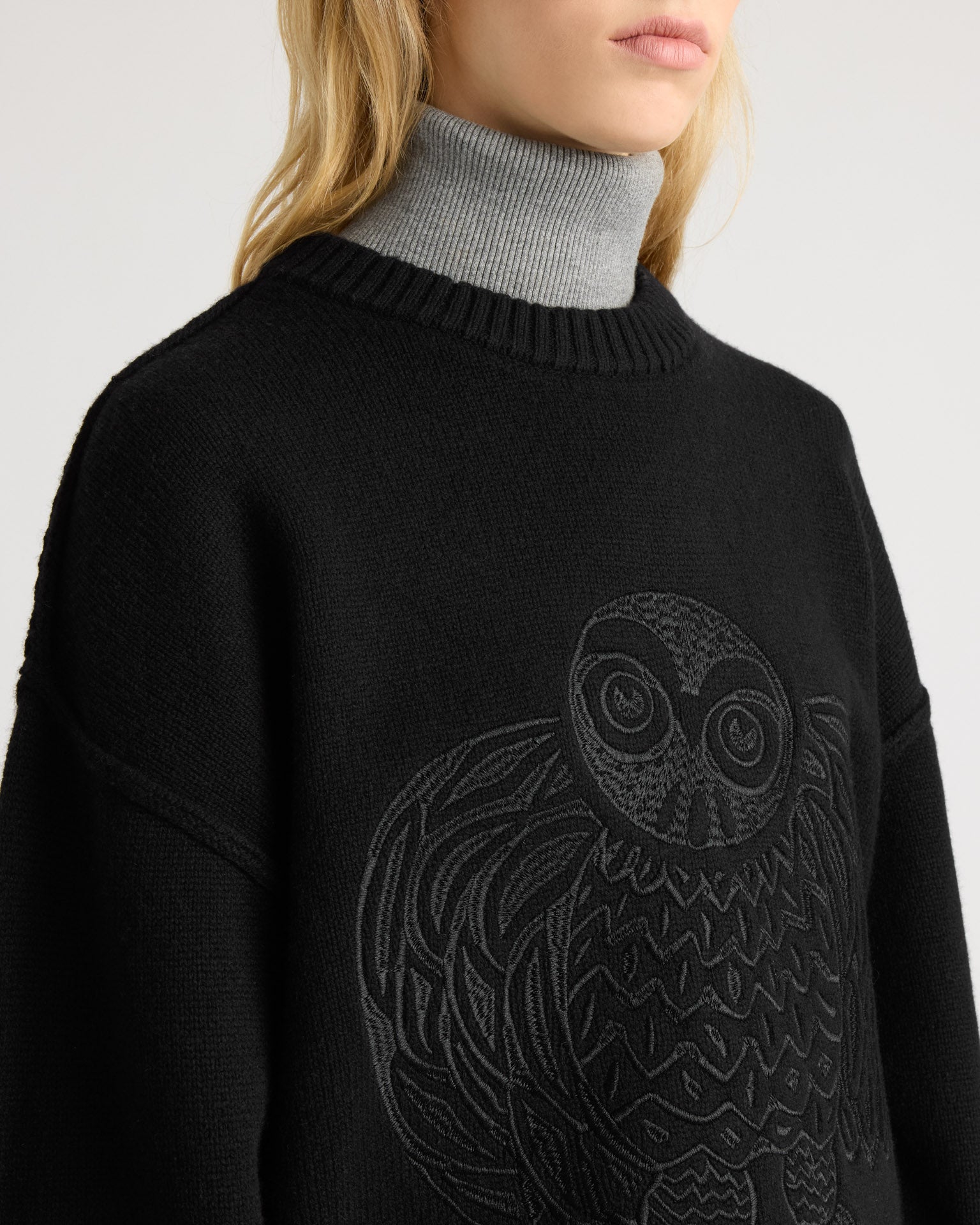 kanuk-flocon-pull-col-rond-logo-harfang-unisexe image 5