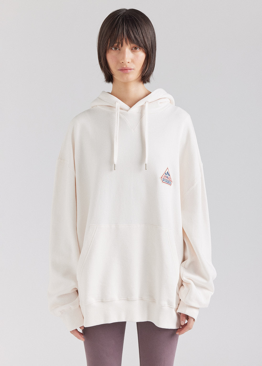 pyrenex-journey-chalk-sweat-capuche-unisexe-en-coton-bio-chalk image 1