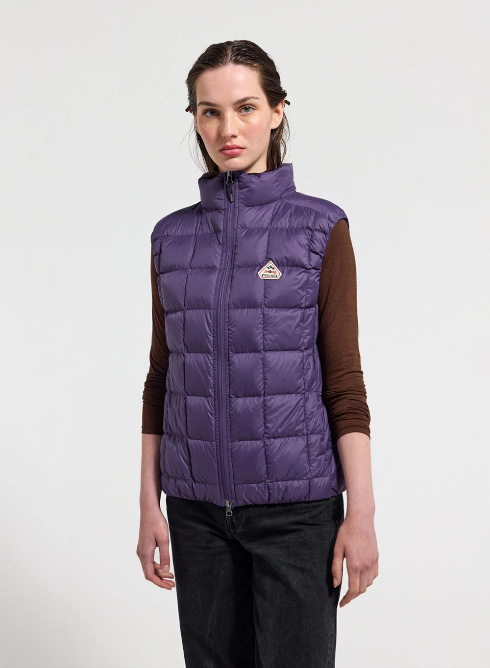 doudoune-ultra-l-g-re-sans-manches-femme-pyrenex-sunray-violette image 1