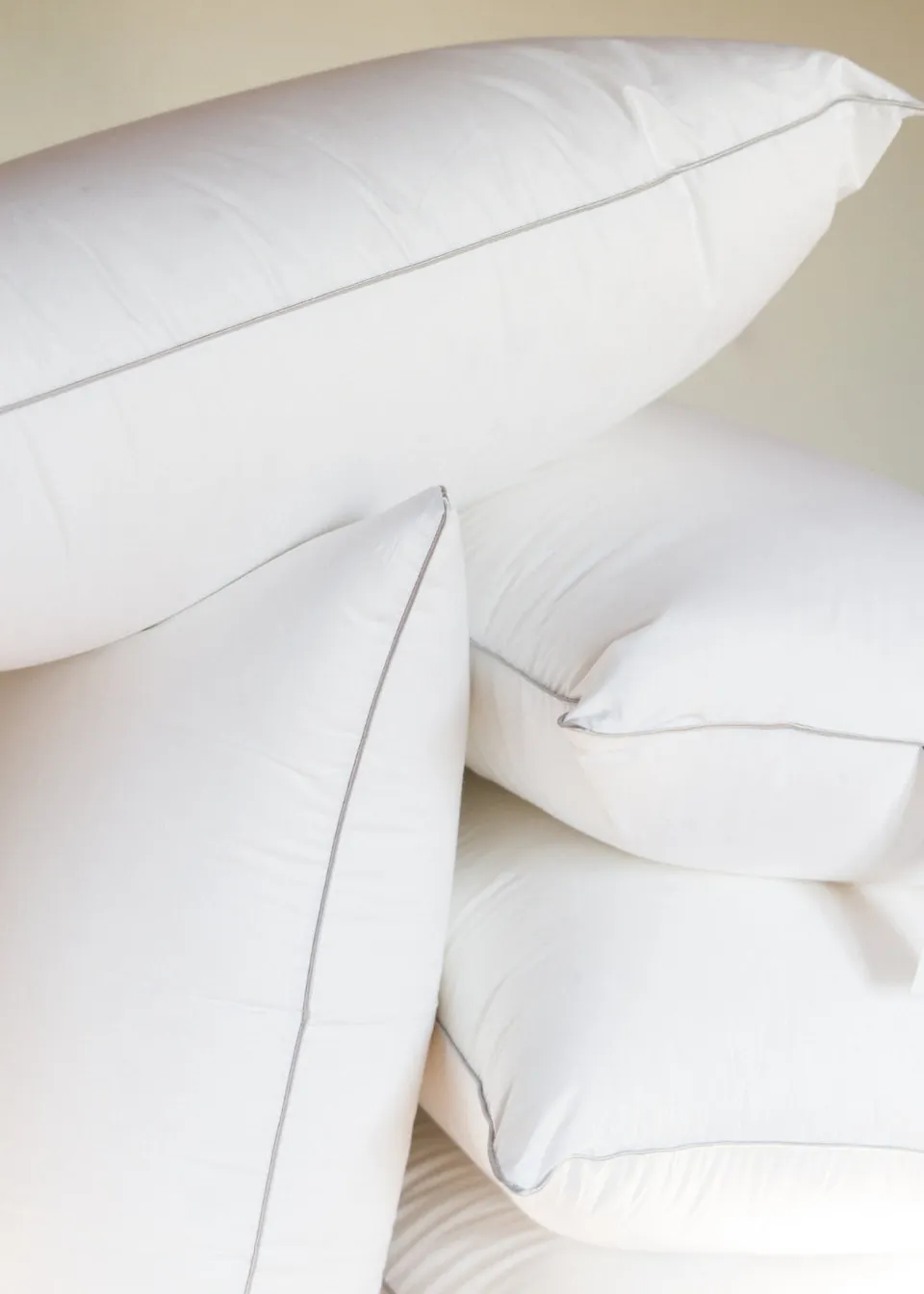 pyrenex-aoste-oreiller-ultra-moelleux-naturel-duvet-d-oie image 1