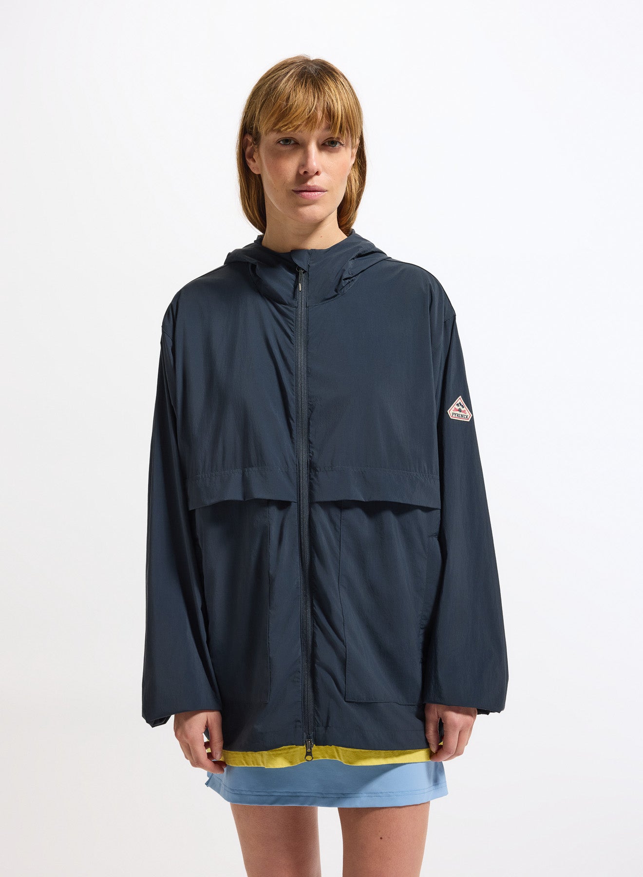 coupe-vent-unisexe-capuche-pyrenex-soulere-bleu-marine image 2