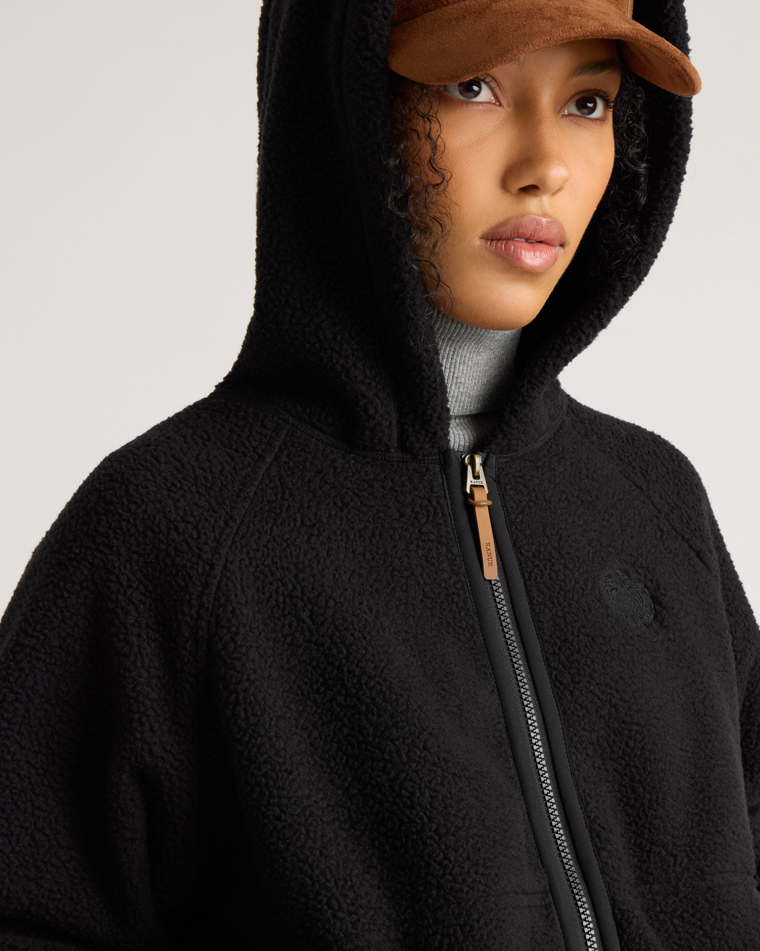 kanuk-boisbriand-chandail-sherpa-capuche-zipp-femme image 5