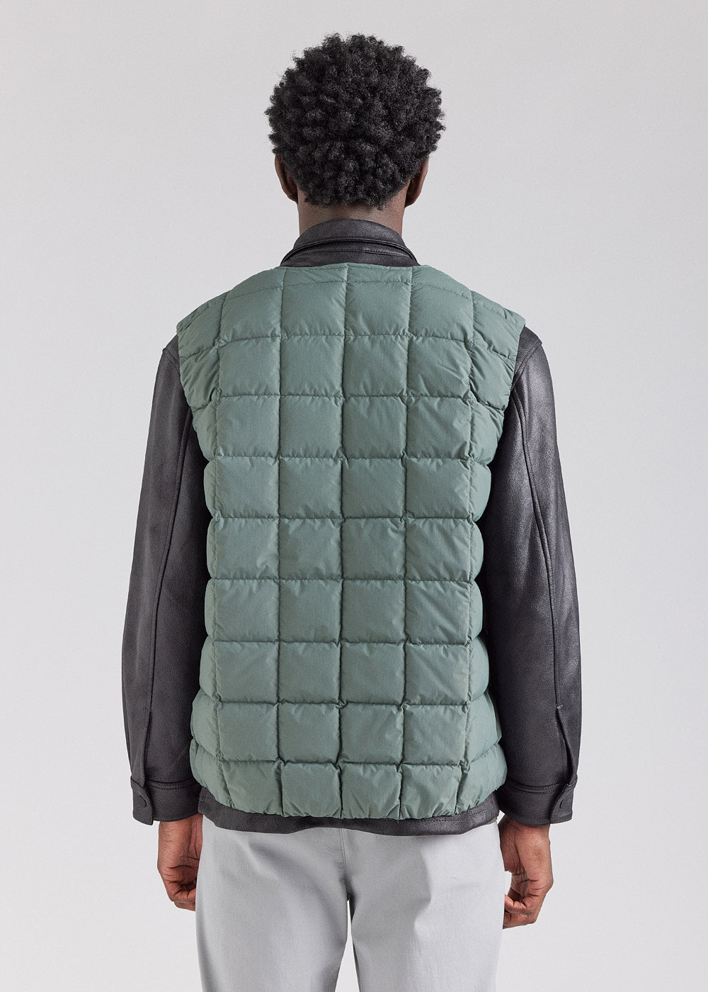 gilet-sans-manches-homme-pyrenex-ruler-jungle-grid-duvet-legend image 3