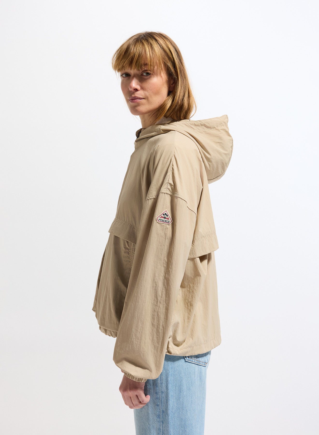 coupe-vent-court-femme-pyrenex-yoko-recycl-taupe image 4