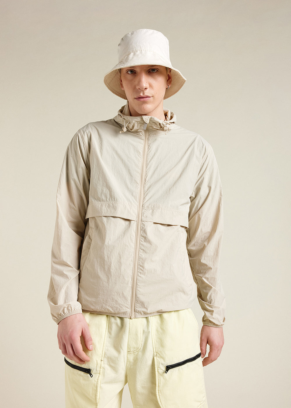 pyrenex-ridge-coupe-vent-unisexe-capuche-oyster-gray image 5
