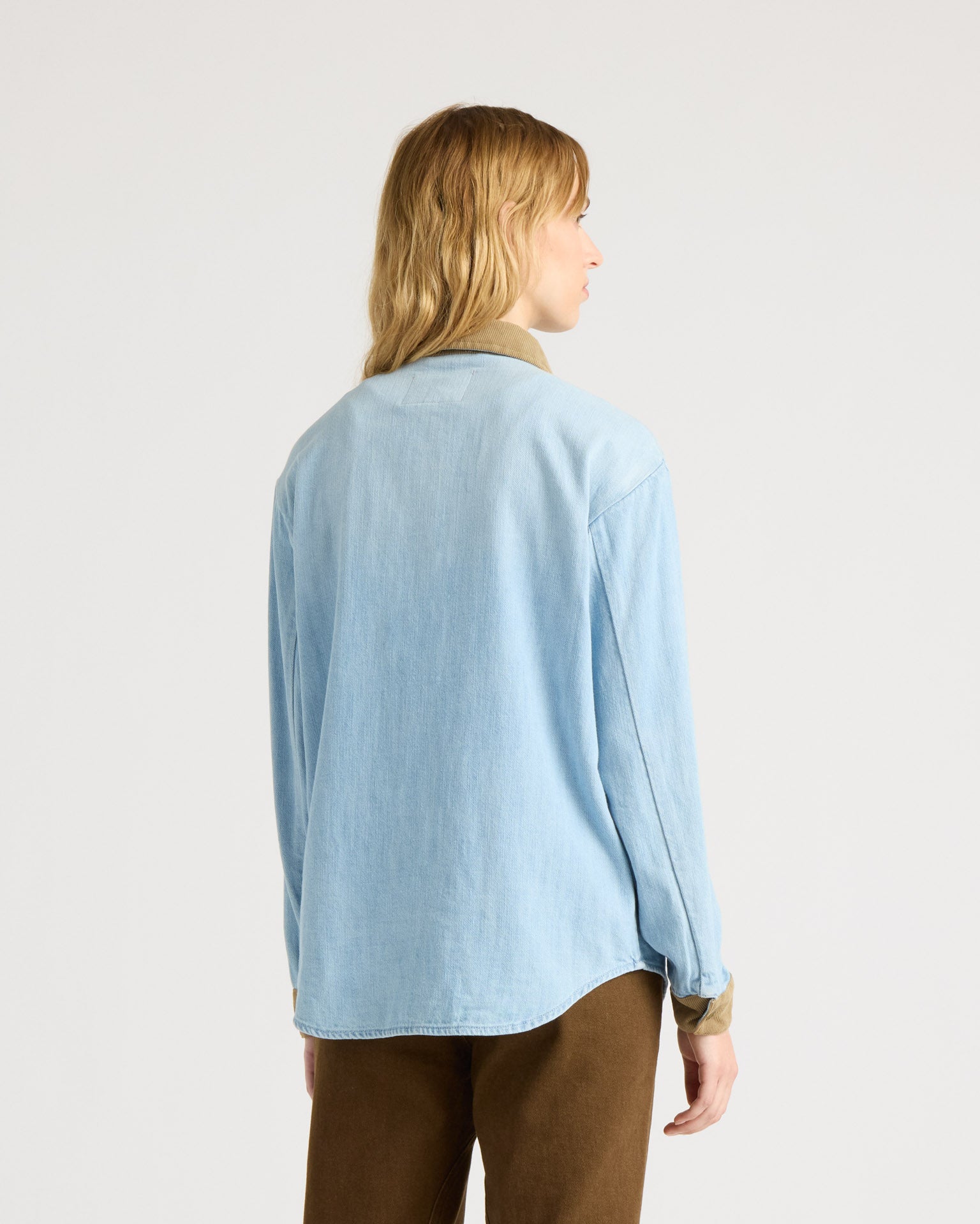 kanuk-cacouna-chemise-en-denim-col-et-poignets-velours-c-tel image 4