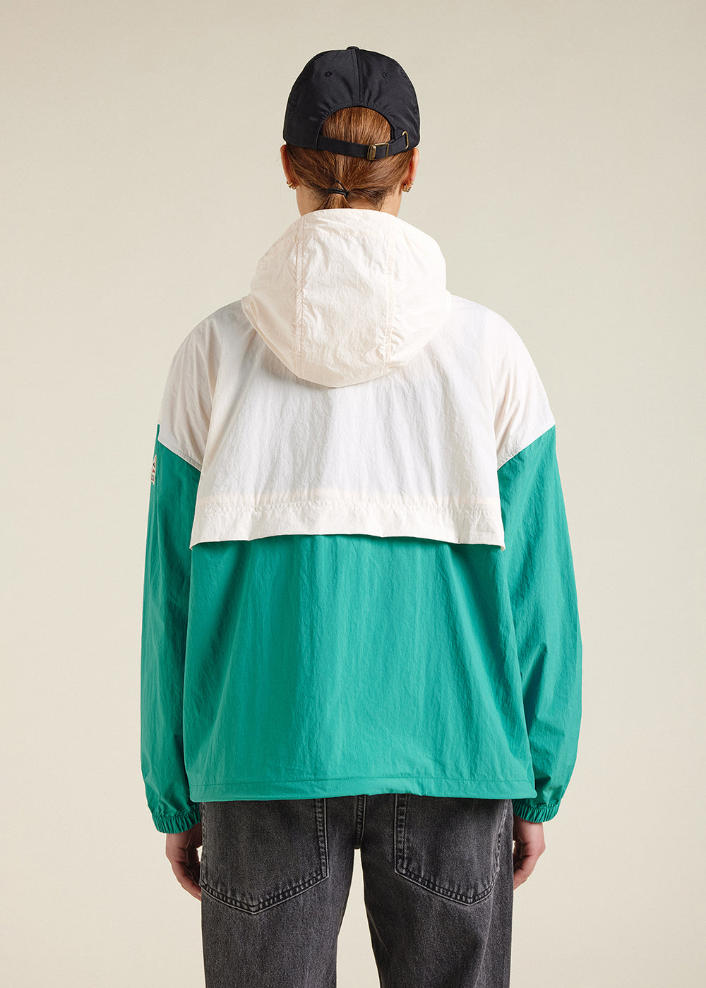 pyrenex-yoko-coupe-vent-court-femme-alhambra-recycl image 5
