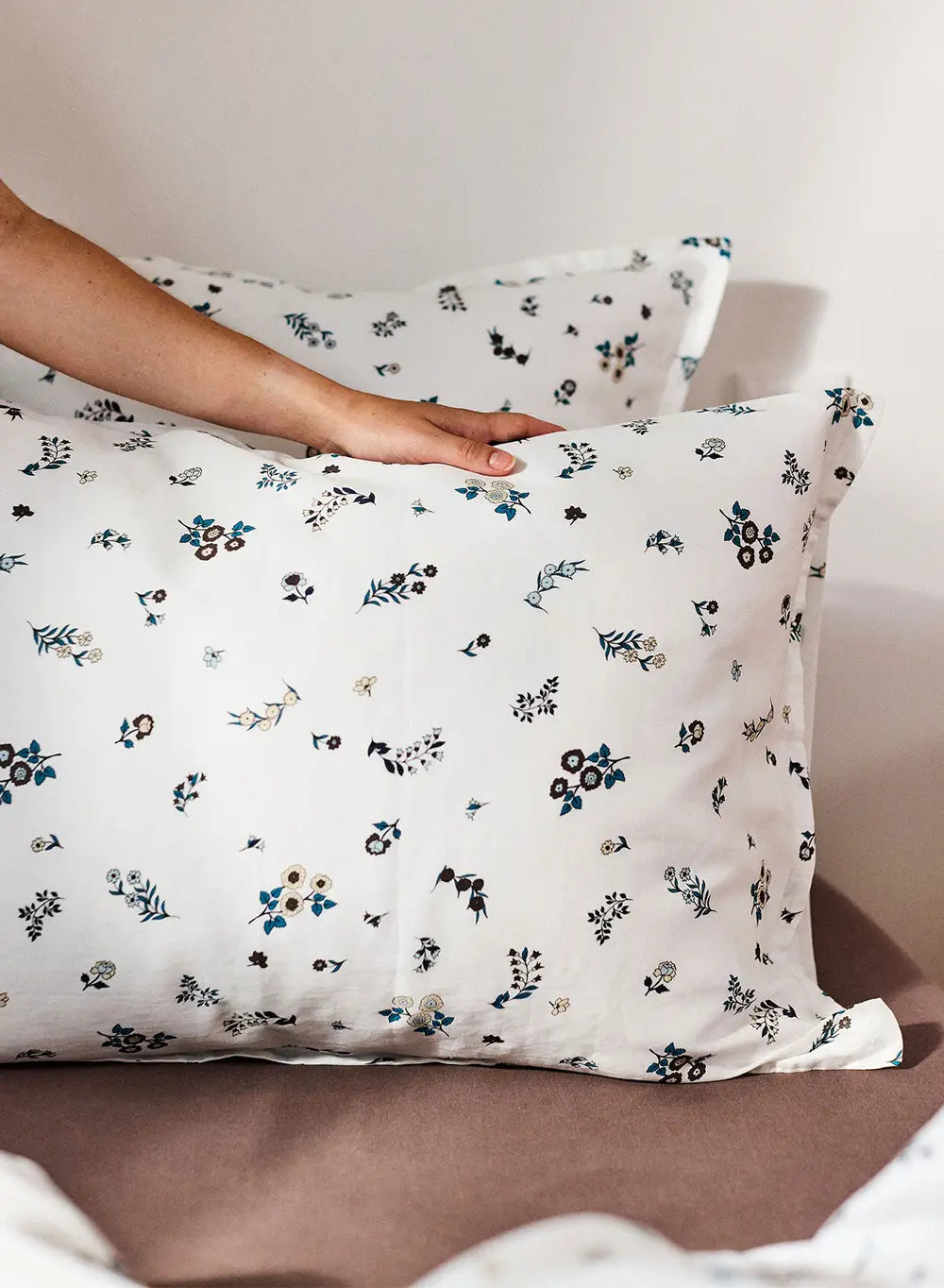 pyrenex-lily-taies-d-oreiller-x2-floral-coton-bio-tencel image 1
