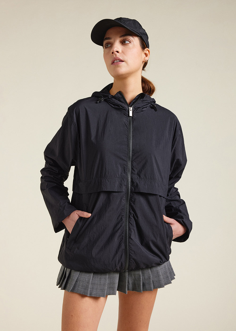 pyrenex-ridge-coupe-vent-unisexe-capuche-black image 3