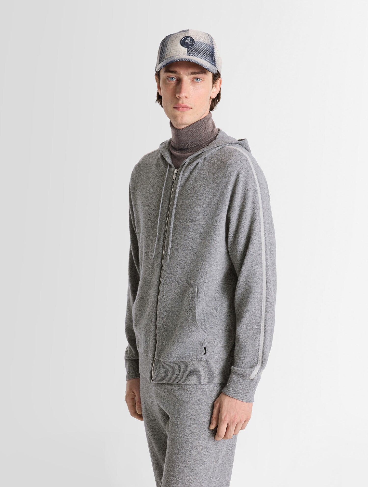 fusalp-gilet-noren-pull-capuche-laine-cachemire-rayures-manches image 2