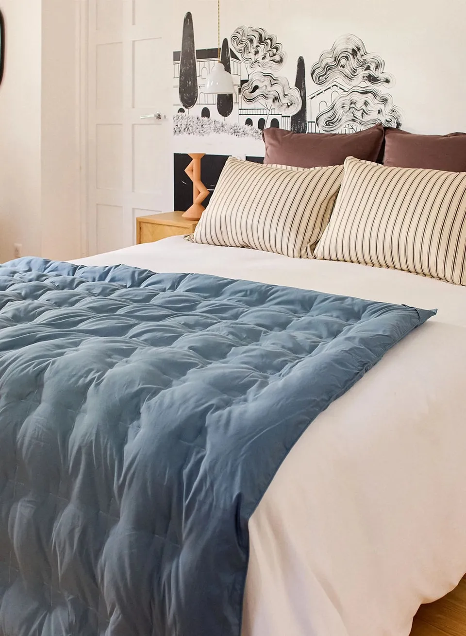 pyrenex-caresse-plaid-gris-nuit-duvet image 1