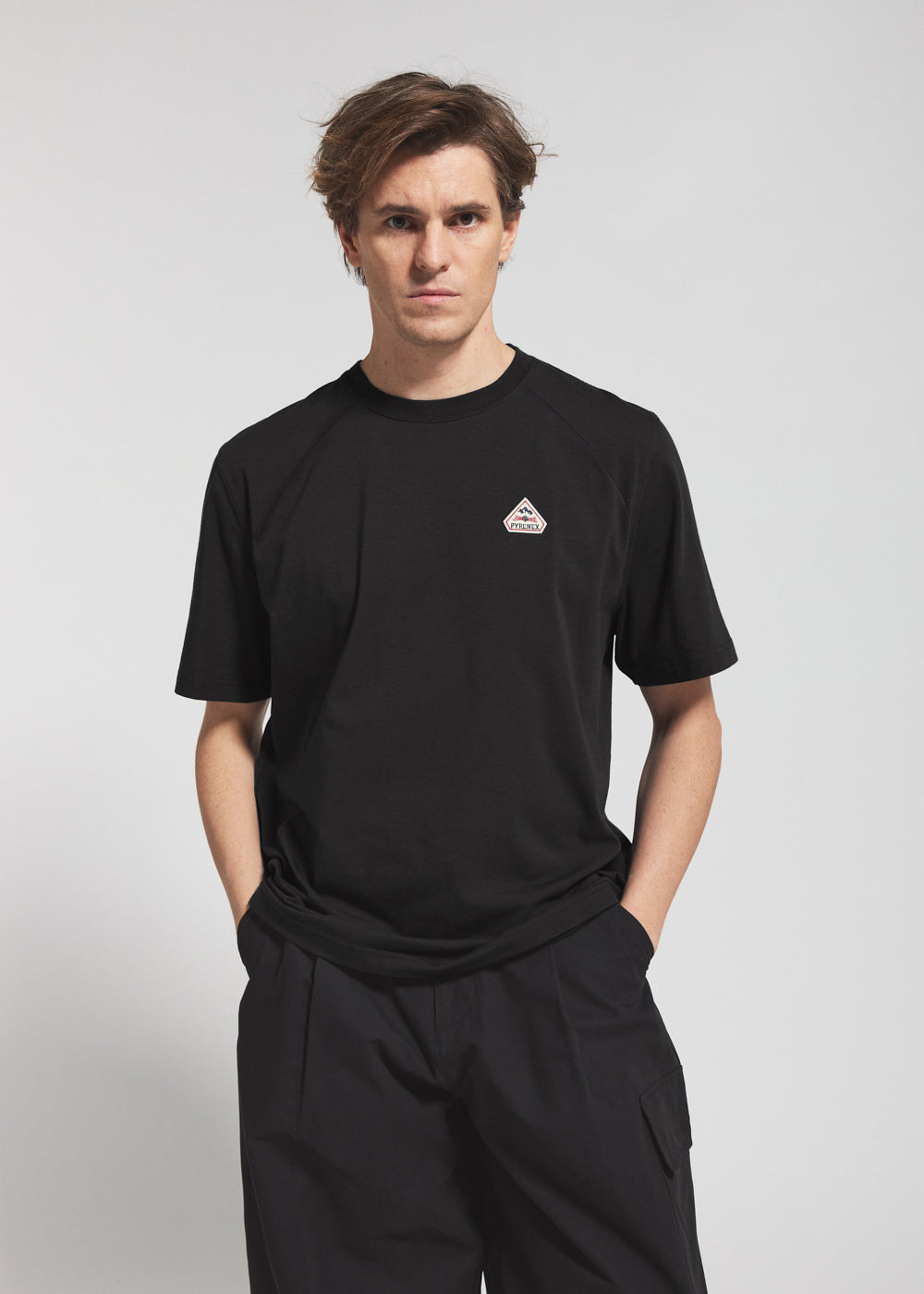 pyrenex-corto-t-shirt-unisexe-en-coton-biologique-black image 2