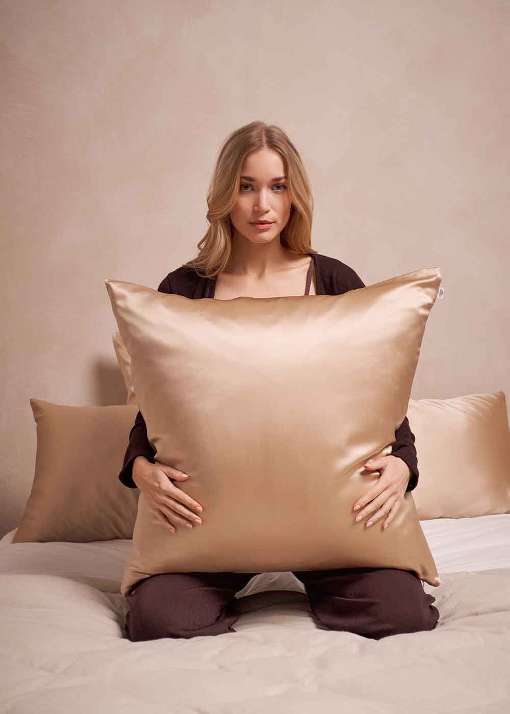 pyrenex-taie-d-oreiller-en-soie-de-m-rier-taupe image 8