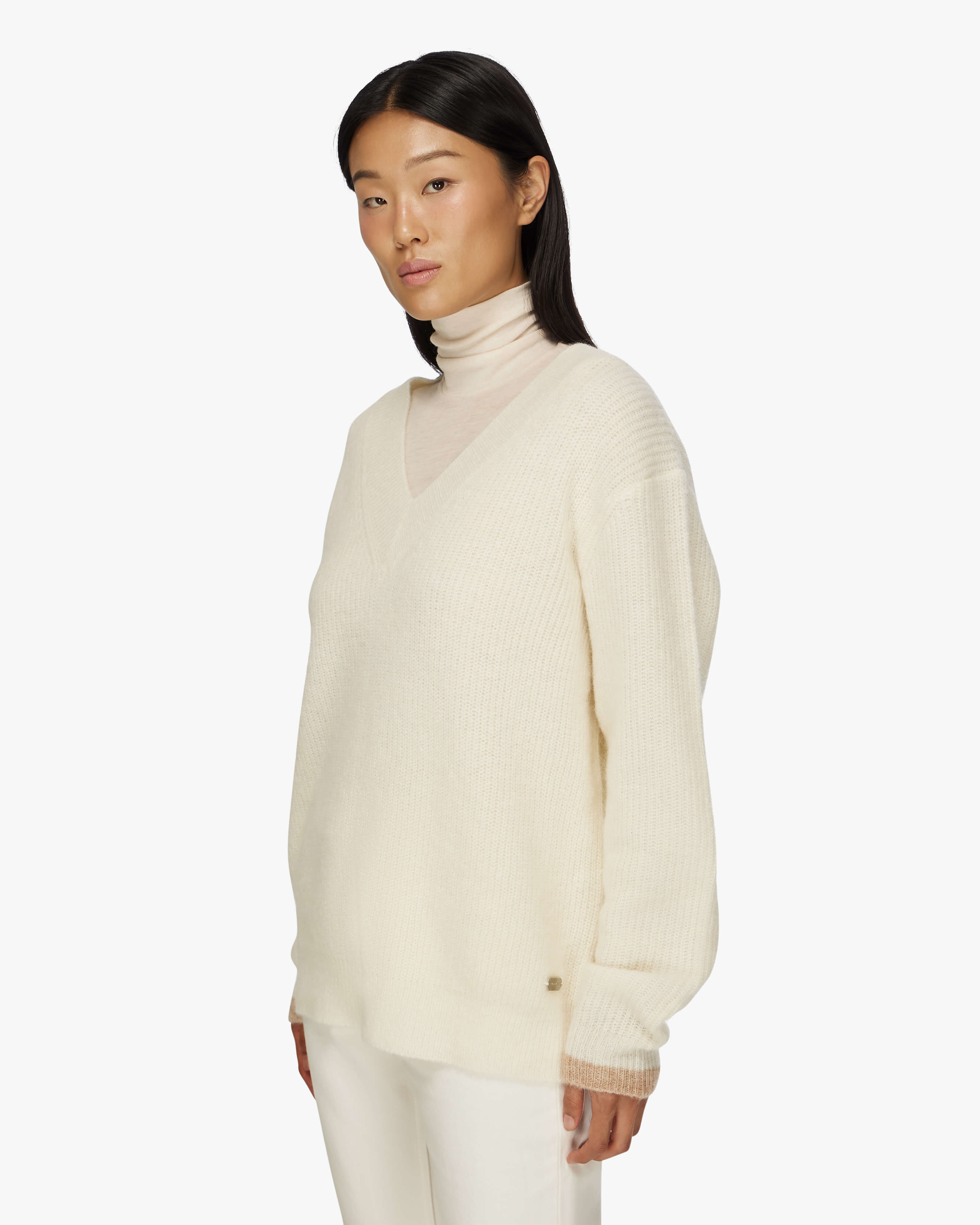 quartz-co-katrina-chandail-col-en-v-femme-laine-d-alpaga image 3