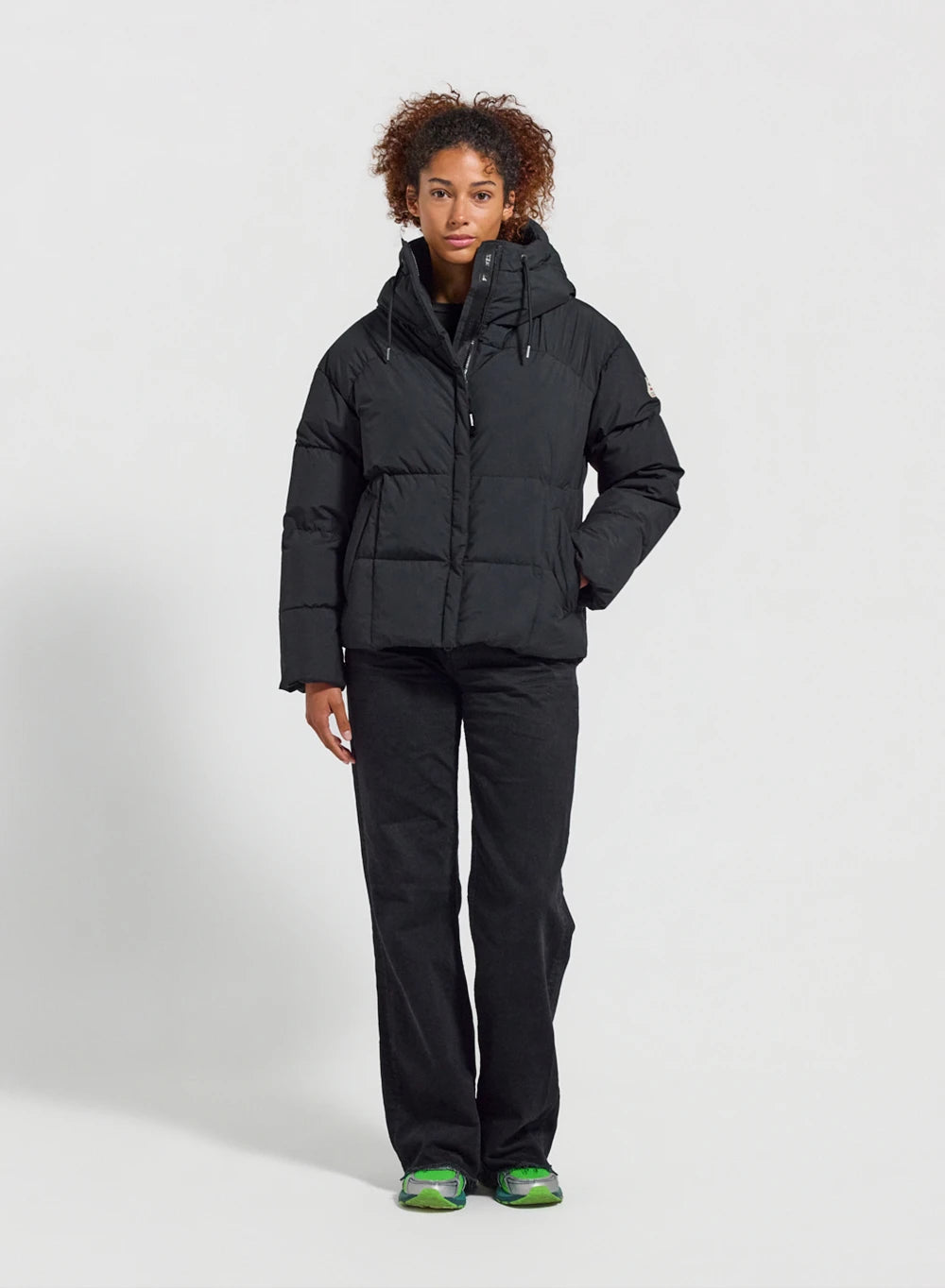 pyrenex-harmonie-doudoune-femme-capuche-enveloppante-noire image 2