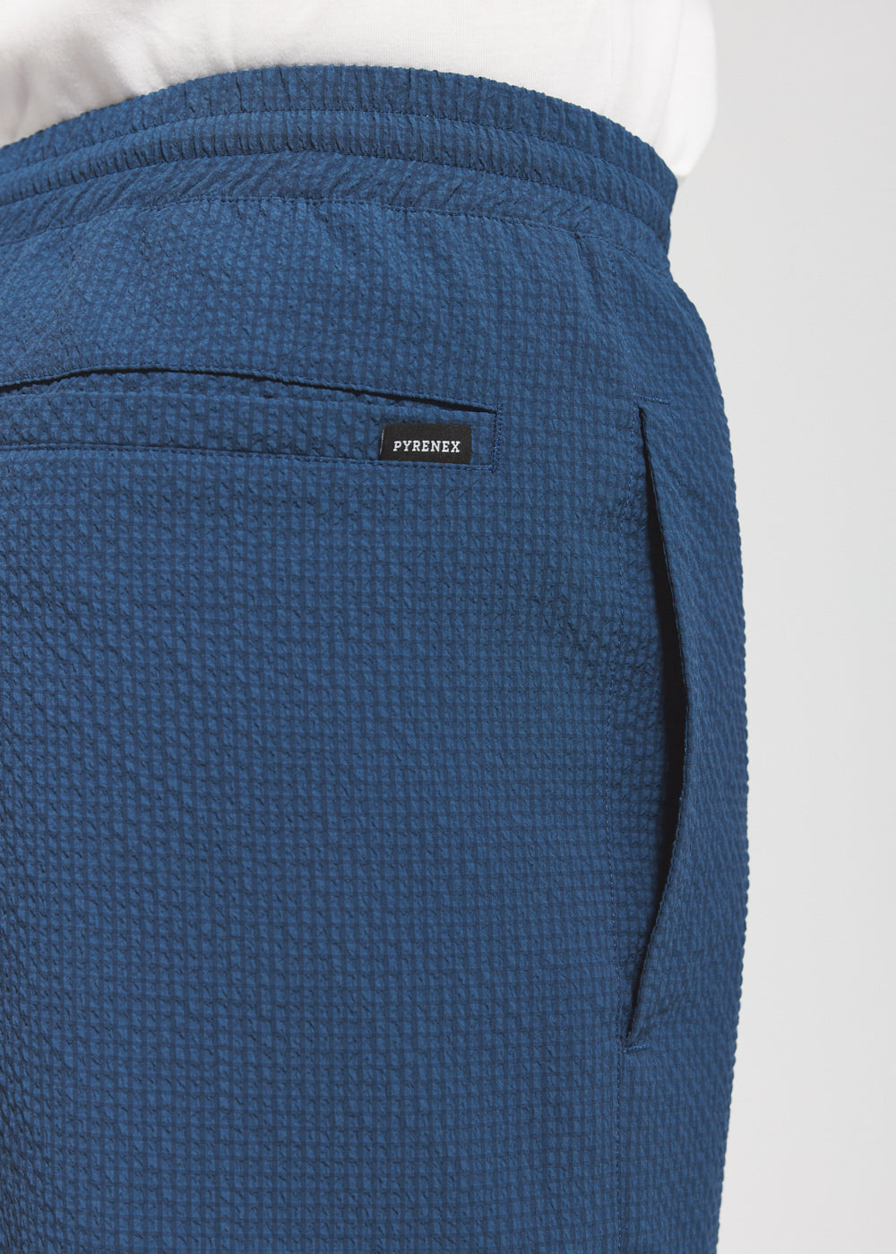 pyrenex-migjorn-pantalon-homme-tissu-l-ger-bleu-seersucker image 4