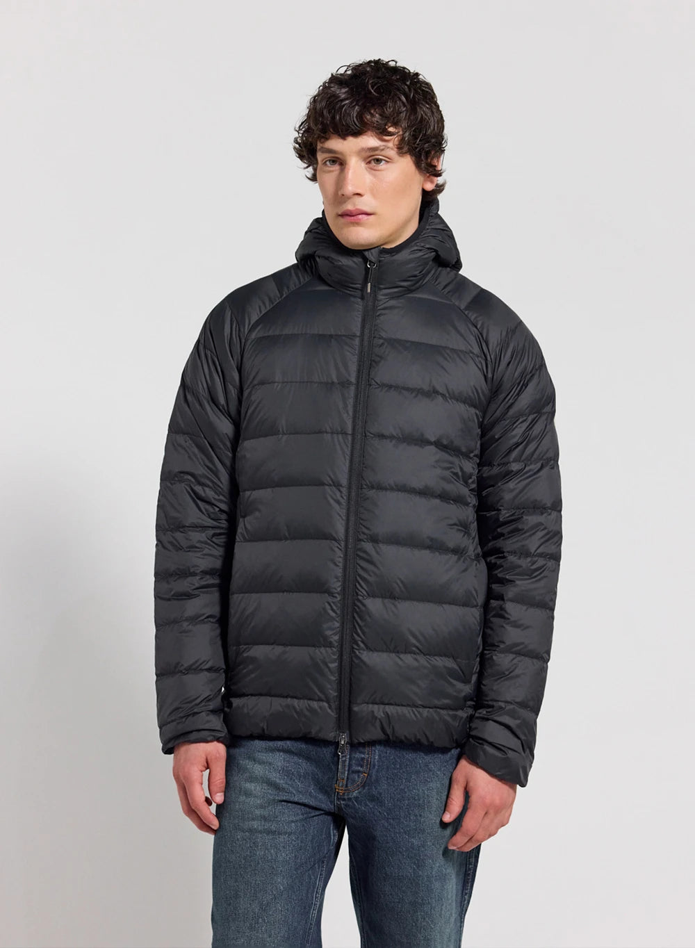doudoune-pyrenex-guzet-homme-noire-ultra-l-g-re-capuche image 1