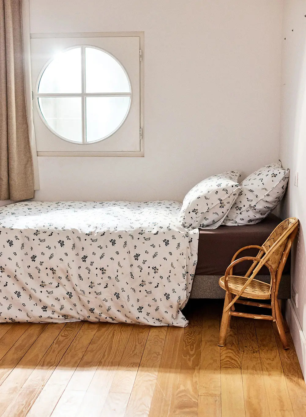 pyrenex-lily-housse-de-couette-motifs-floraux-coton-bio-et-tencel image 1