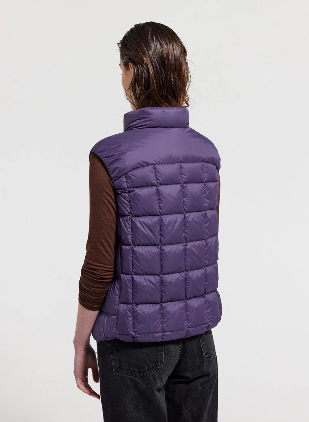 doudoune-ultra-l-g-re-sans-manches-femme-pyrenex-sunray-violette image 3