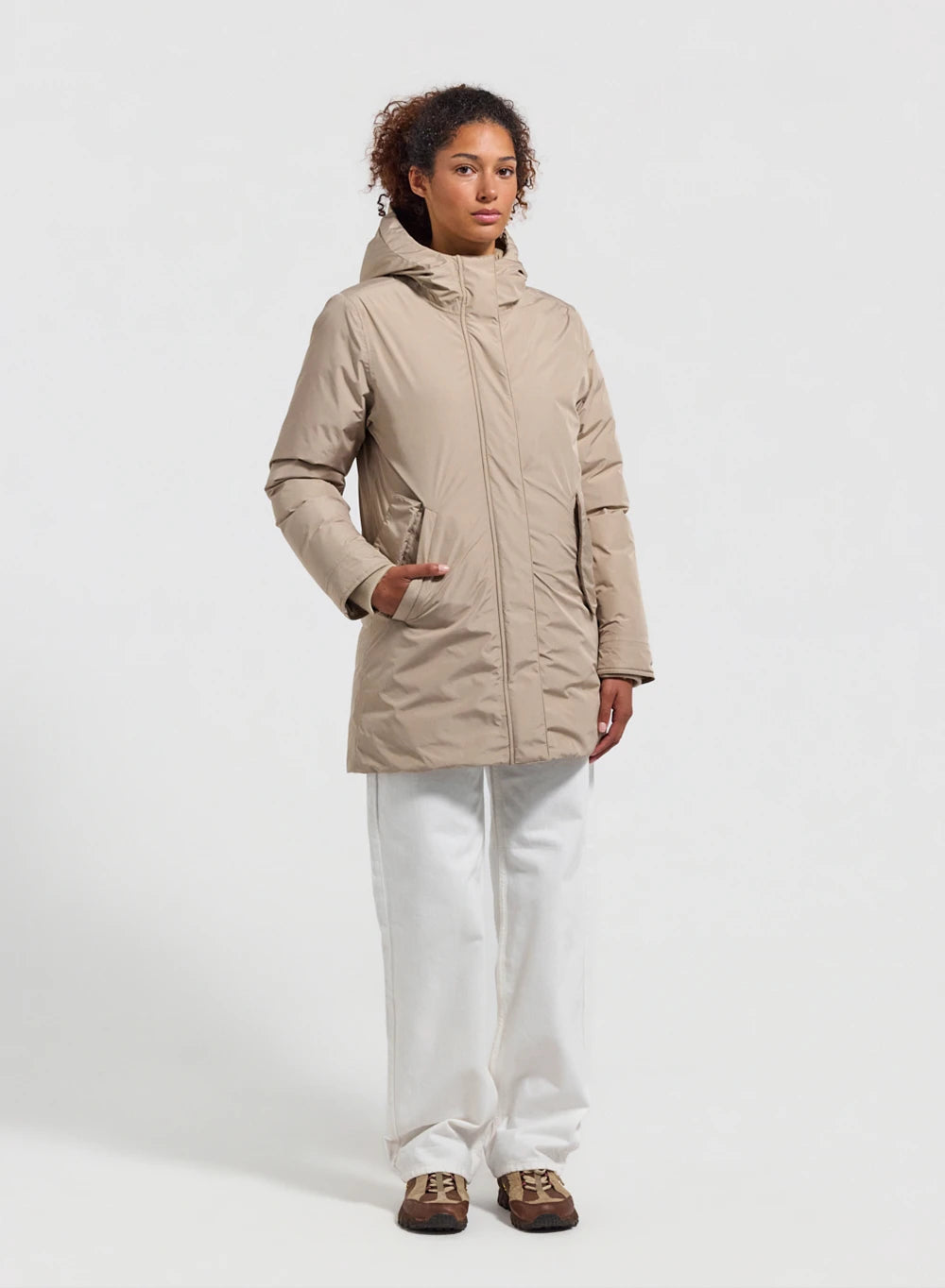 parka-imperm-able-femme-pyrenex-easy-beige-duvet-naturel-coupe-longue-capuche image 2