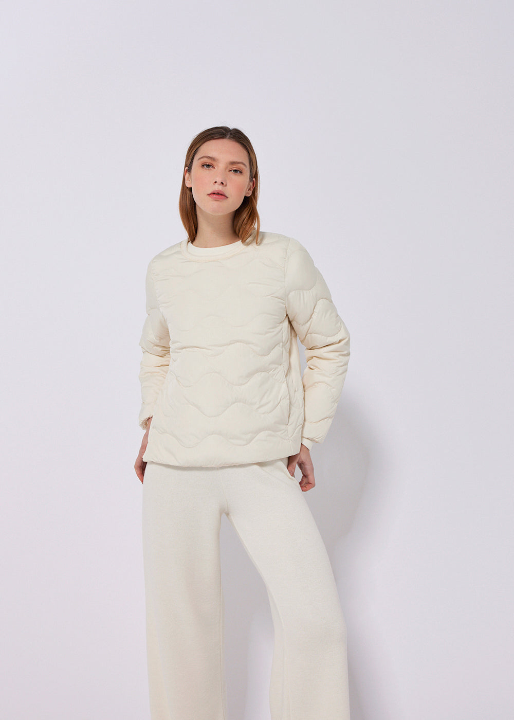 pyrenex-frida-sweat-matelass-milk-duvet image 1