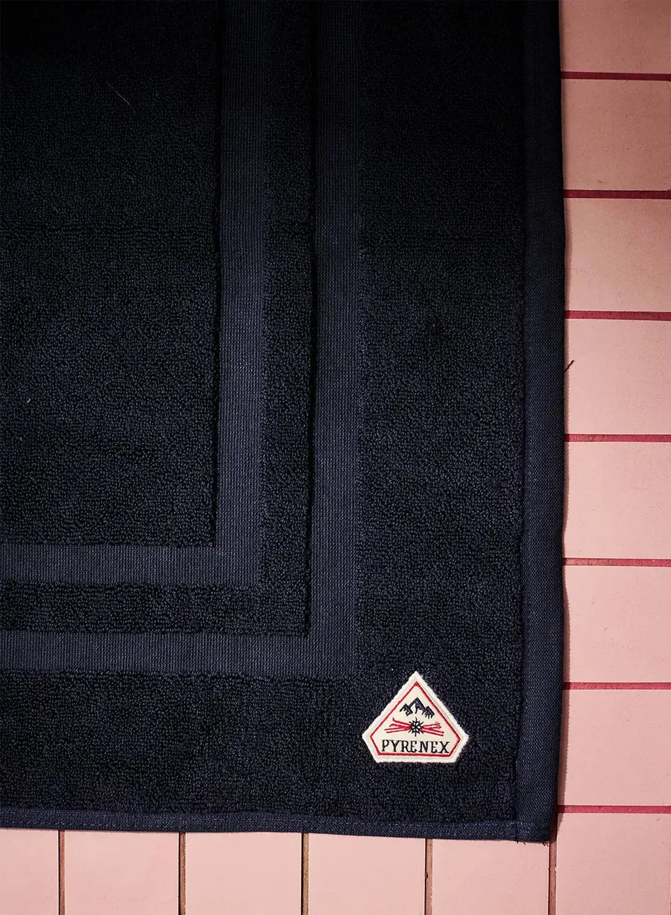 pyrenex-hana-tapis-de-bain-bleu-fonc-100-coton image 1