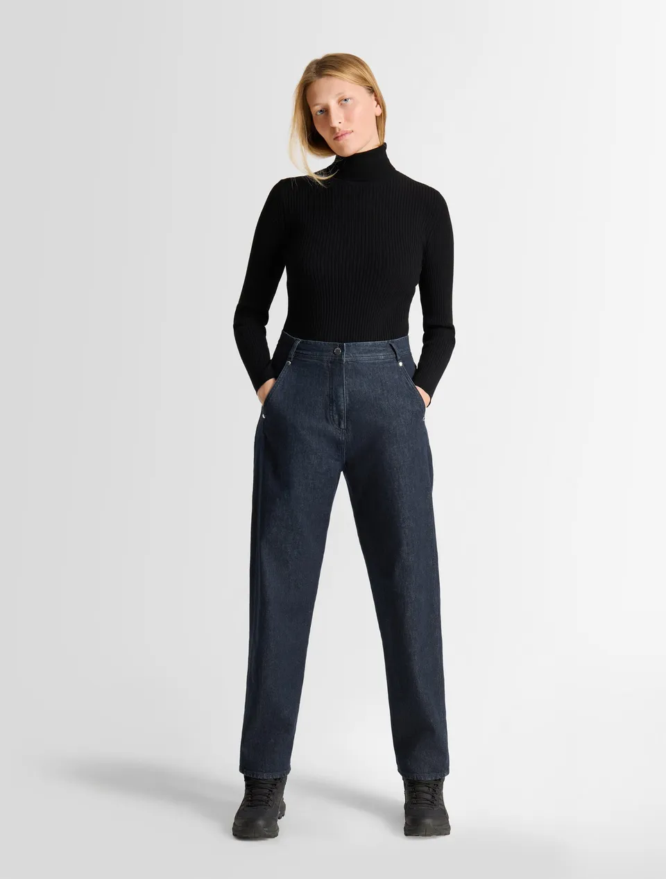 fusalp-pantalon-jean-nalvy-coupe-carotte-denim-stretch-brut image 1