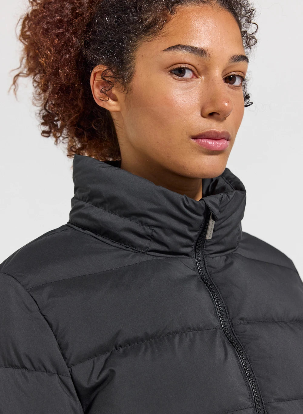 pyrenex-spoutnic-doudoune-femme-noire-capuche-amovible image 5