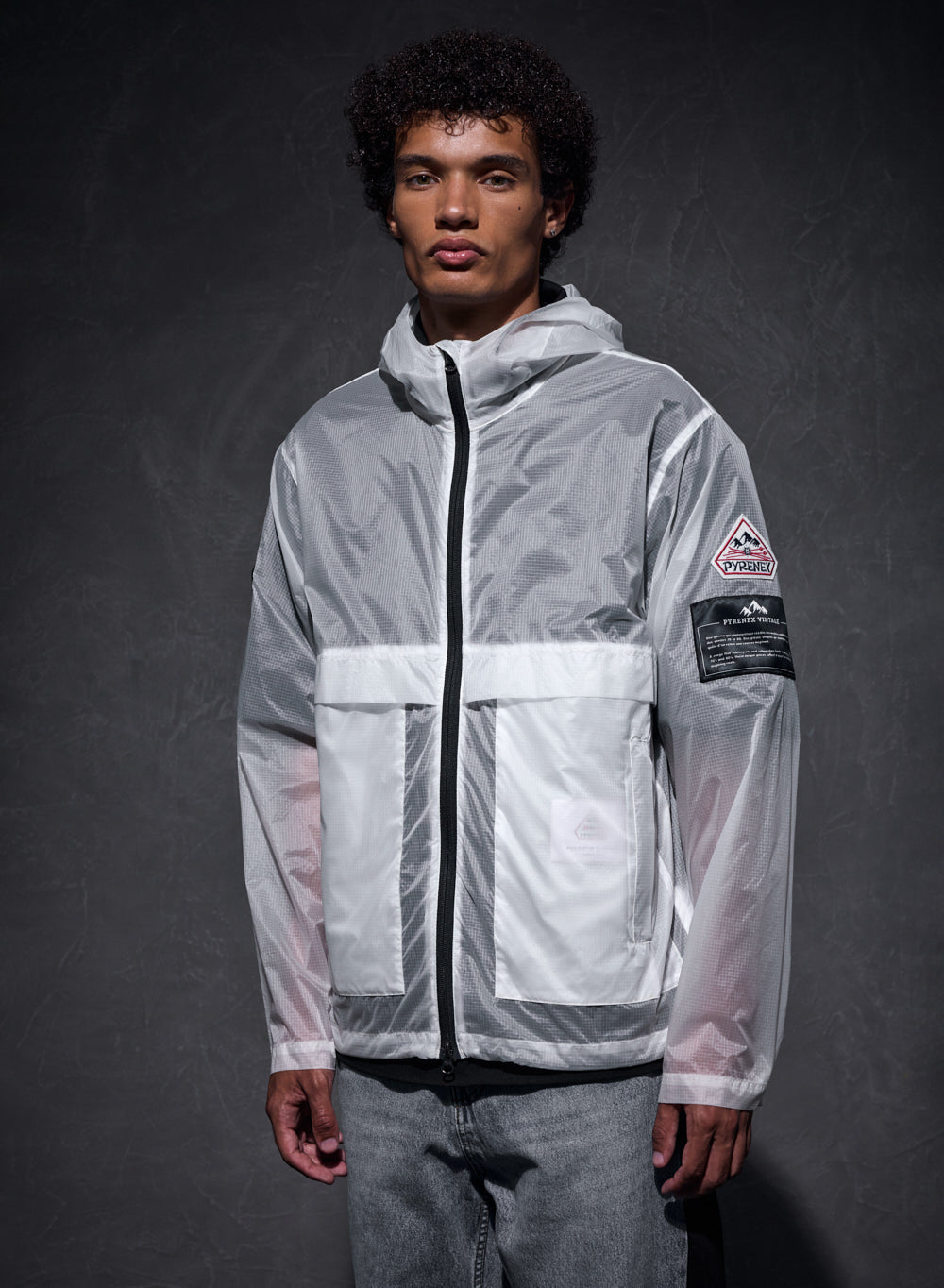 pyrenex-x-wildside-soulere-coupe-vent-blanc-dition-limit-e image 3