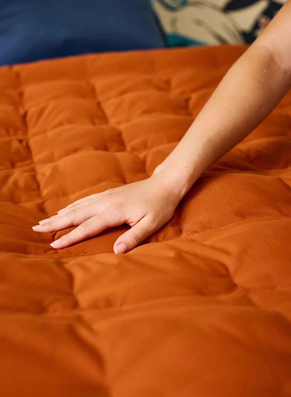 pyrenex-caresse-plaid-duvet-rouille-70-duvet image 5