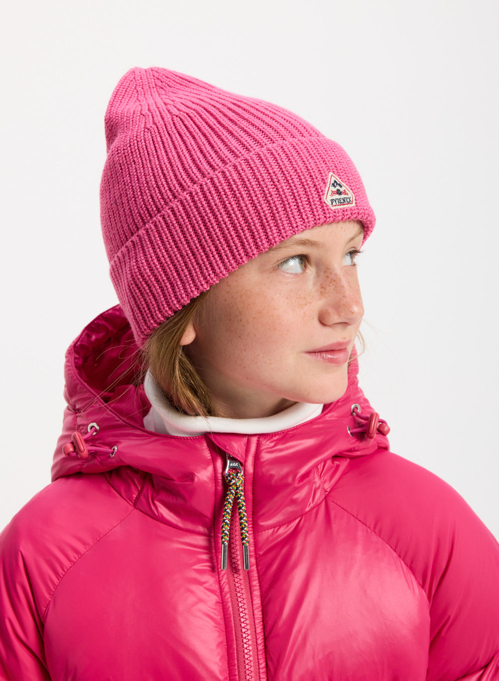 bonnet-enfant-unisexe-en-laine-pyrenex-roki-fuchsia image 2