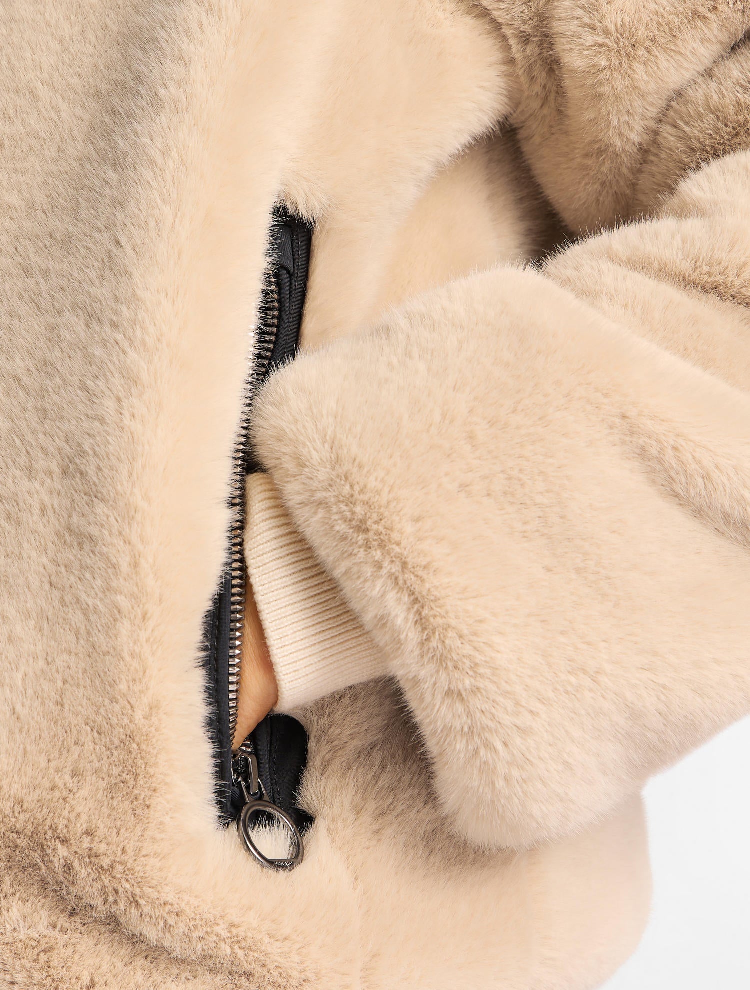 fusalp-veste-mongiea-alpine-femme-fausse-fourrure-oversized image 4