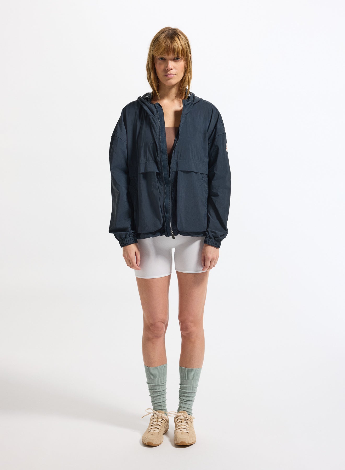 pyrenex-yoko-coupe-vent-court-femme-en-tissu-recycl-deep-ink image 2