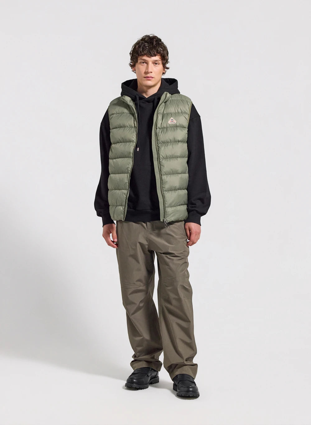 doudoune-sans-manches-homme-pyrenex-arial-khaki-clair image 2