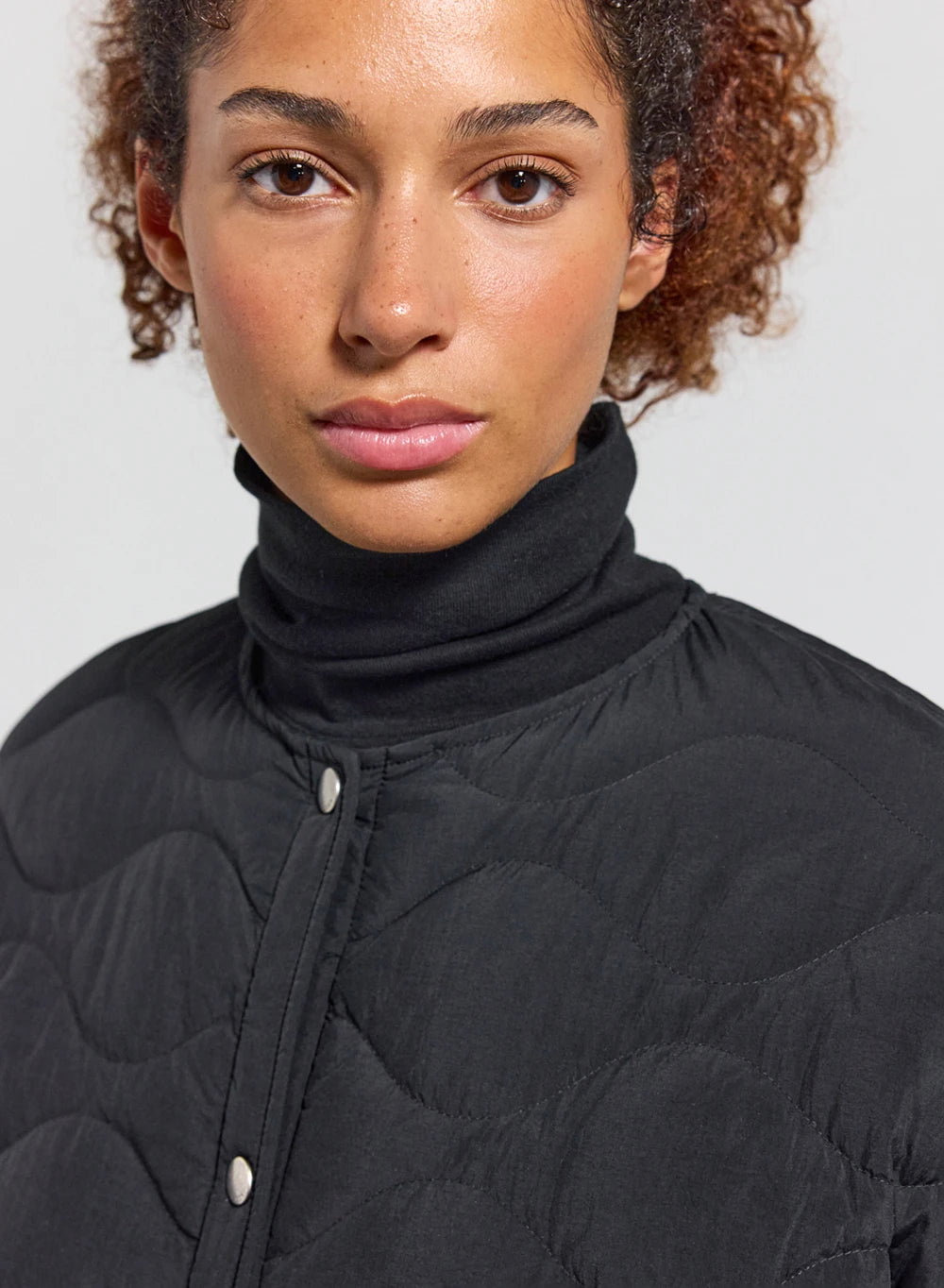 pyrenex-sienna-doudoune-l-g-re-femme-noire-col-rond image 5