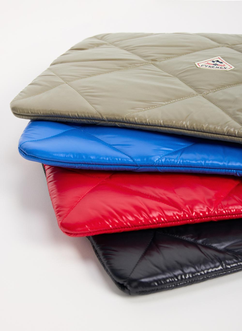 pyrenex-thor-pochette-matelass-e-15-pouces-rouge image 3