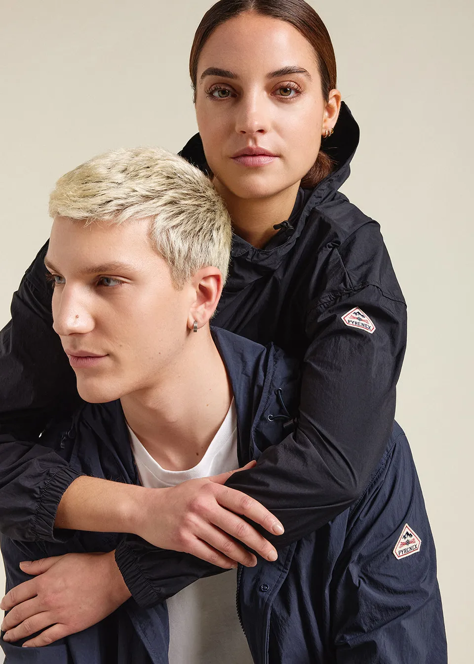pyrenex-ridge-coupe-vent-unisexe-capuche-black image 1
