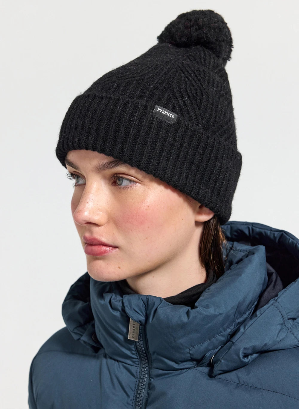 pyrenex-elur-bonnet-pompon-noir image 1