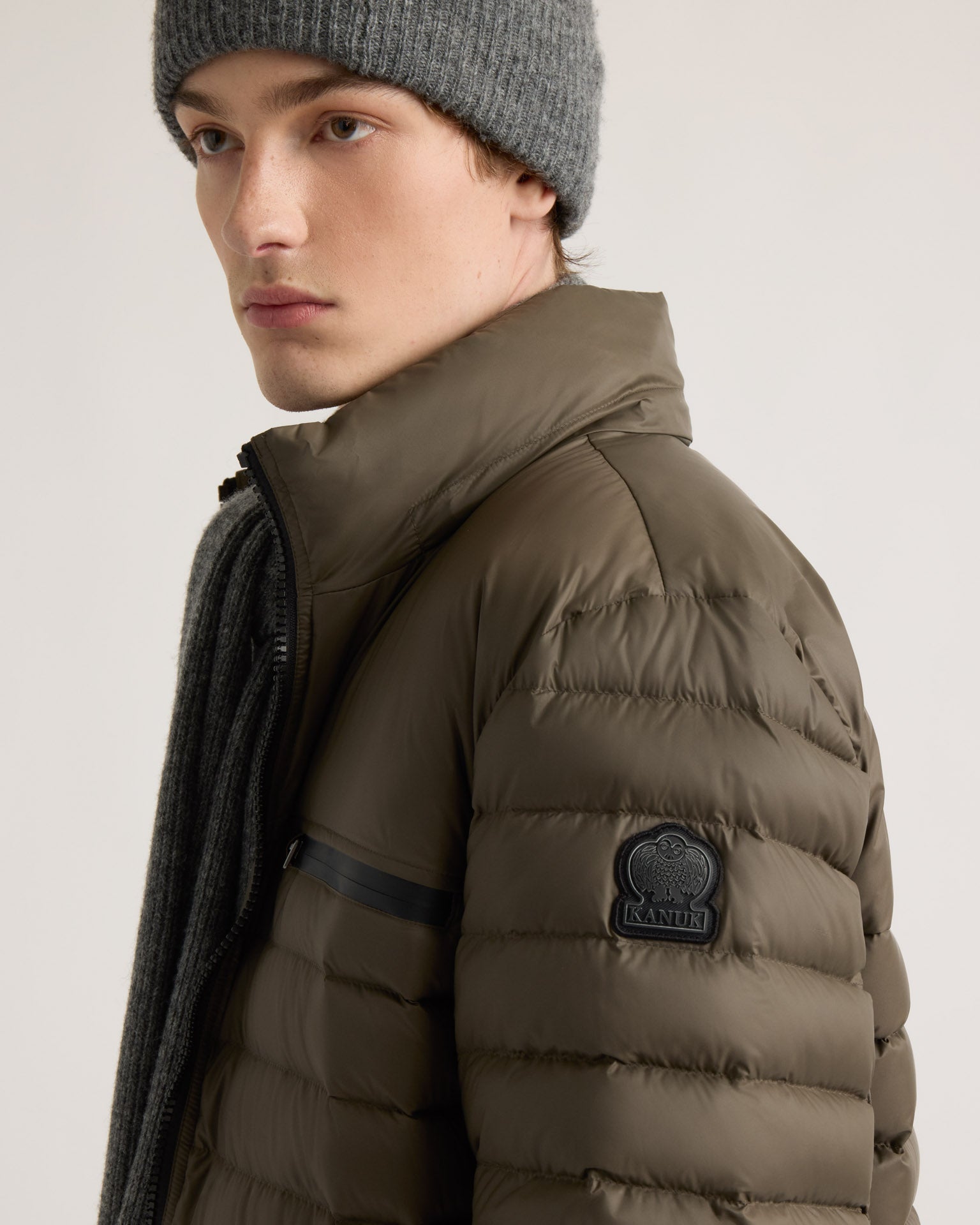 kanuk-eaton-manteau-matelass-compressible-homme-capuche-escamotable image 5