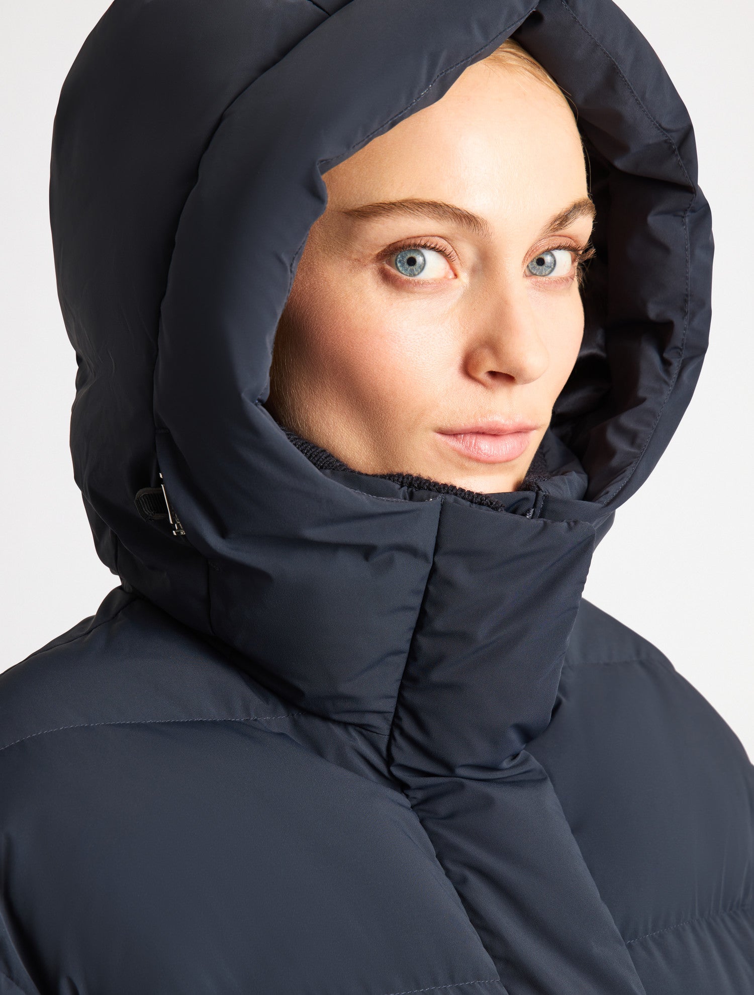 fusalp-doudoune-ada-ii-femme-micro-serg-d-perlant-capuche image 7