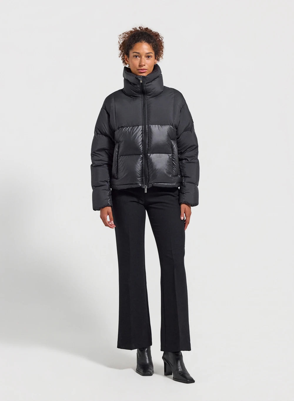 pyrenex-cezy-doudoune-courte-femme-noire-made-in-saint-sever image 2
