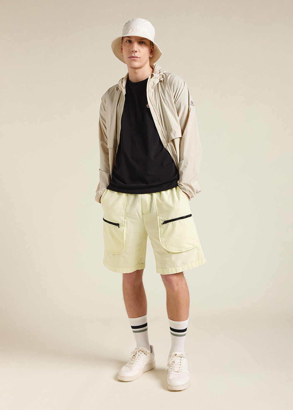 pyrenex-ridge-coupe-vent-unisexe-capuche-oyster-gray image 2