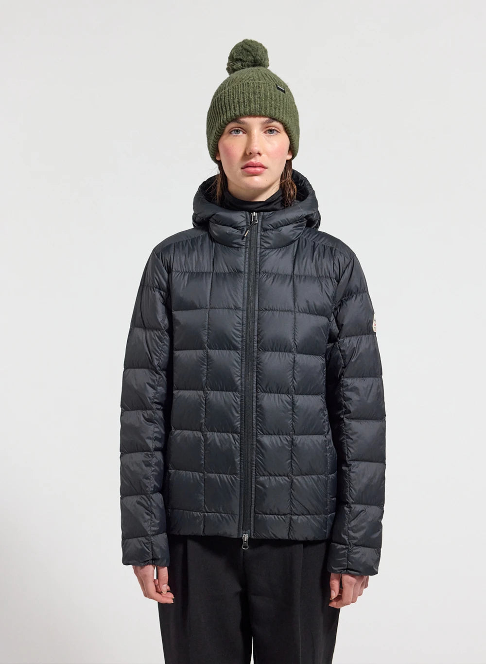 pyrenex-sunray-doudoune-ultra-l-g-re-femme-noire-capuche image 1