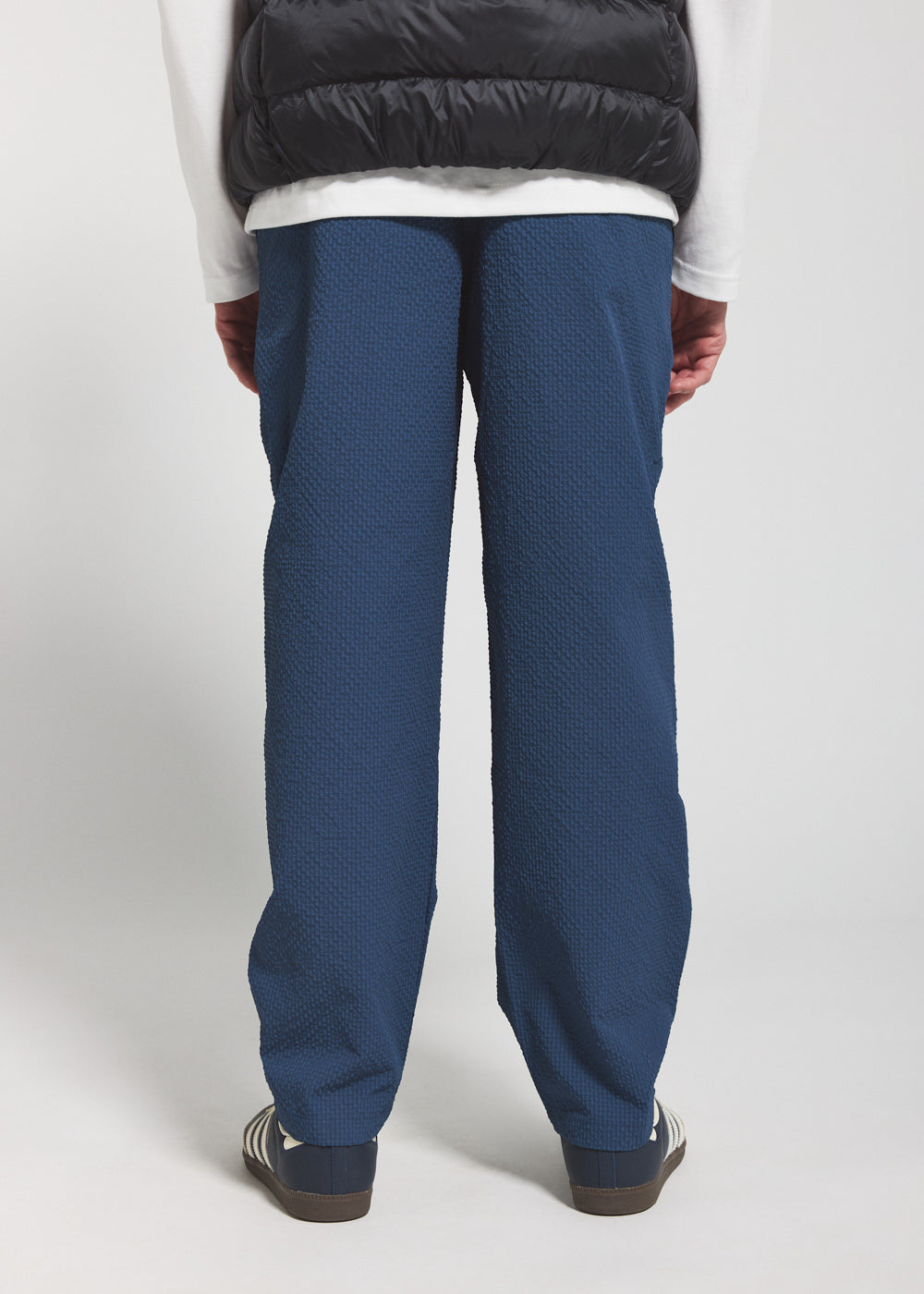 pyrenex-migjorn-pantalon-homme-tissu-l-ger-bleu-seersucker image 3