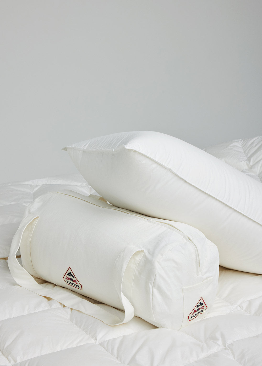 pyrenex-campan-plus-oreiller-100-duvet image 1