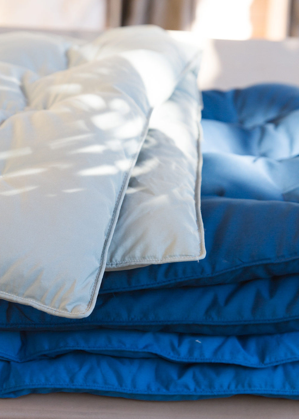 pyrenex-caresse-plaid-bleu-de-n-mes-duvet image 3