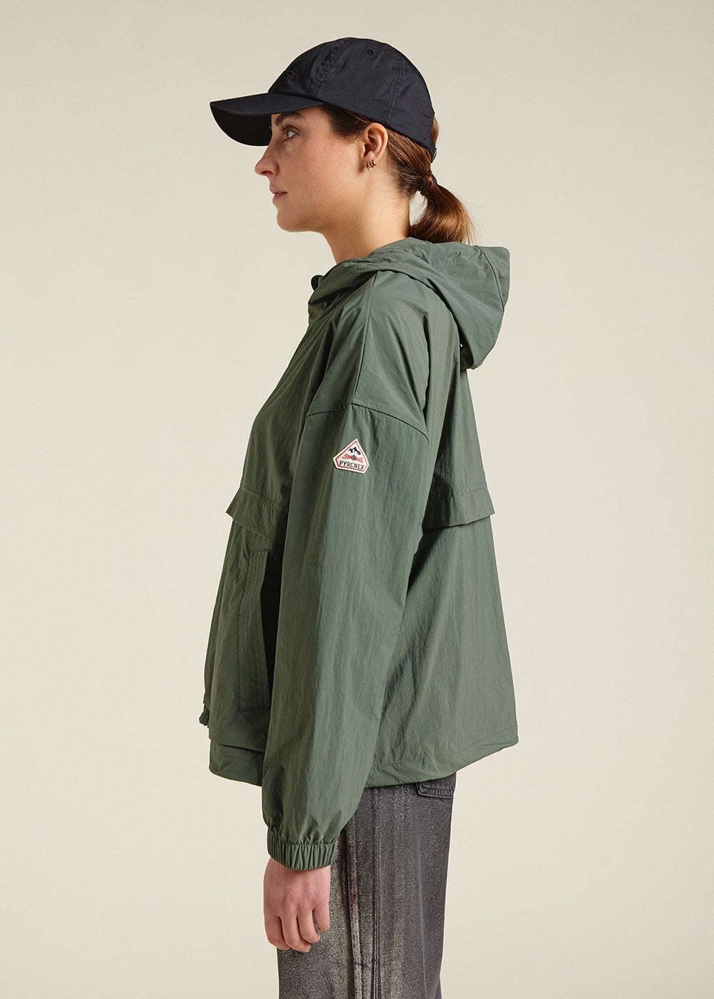 pyrenex-yoko-coupe-vent-court-femme-jungle-tissu-recycl image 3