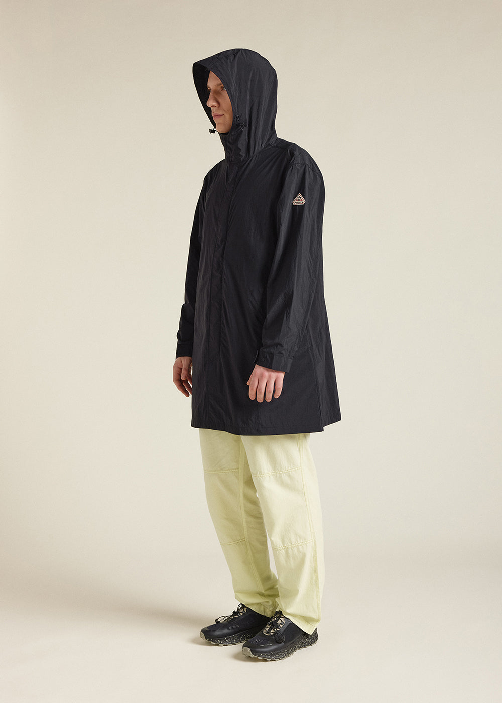pyrenex-torrent-coupe-vent-long-capuche-unisexe-black image 2