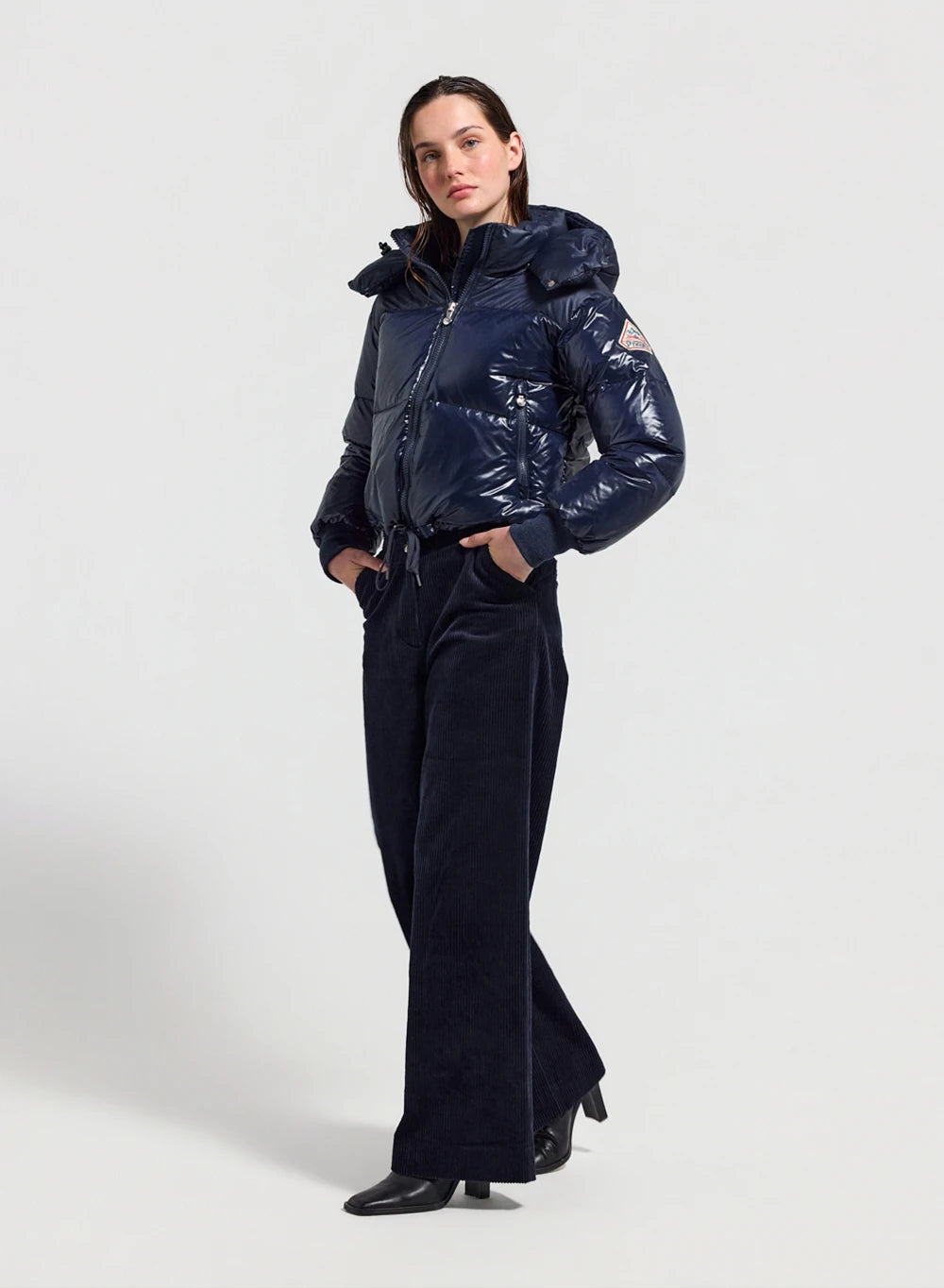 pyrenex-altic-doudoune-courte-femme-capuche-bleu-marine image 2