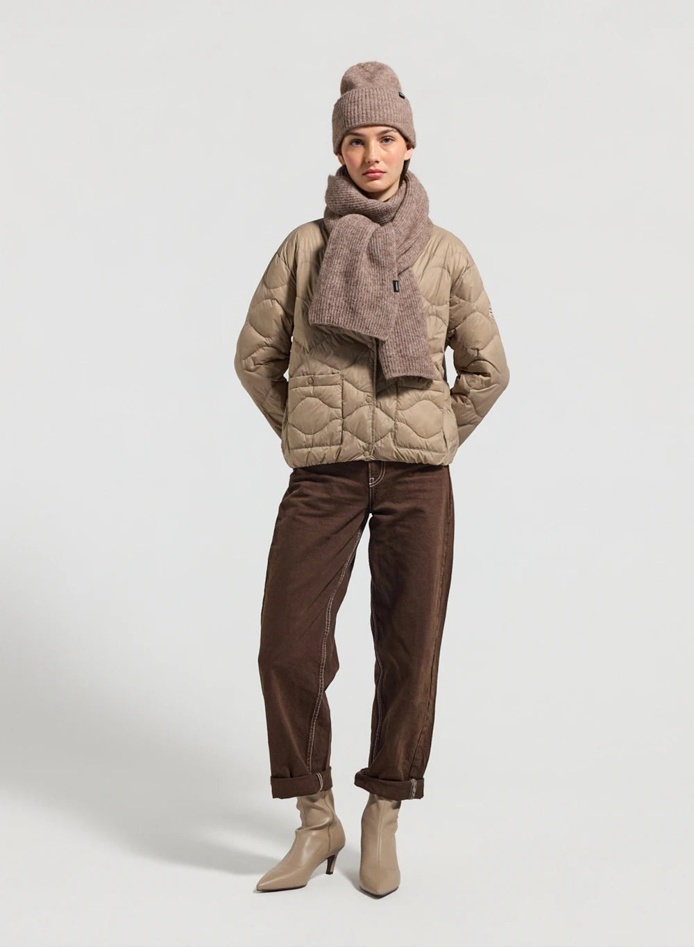 pyrenex-orite-doudoune-ultra-l-g-re-femme-beige image 5